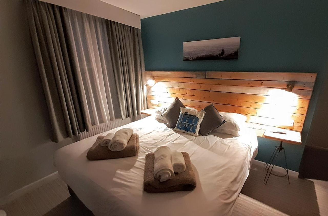 Cotswold Aparthotel Stroud  Esterno foto